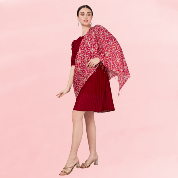 Liva Viscose Geometric Print Red Rayon Stole - Image 3