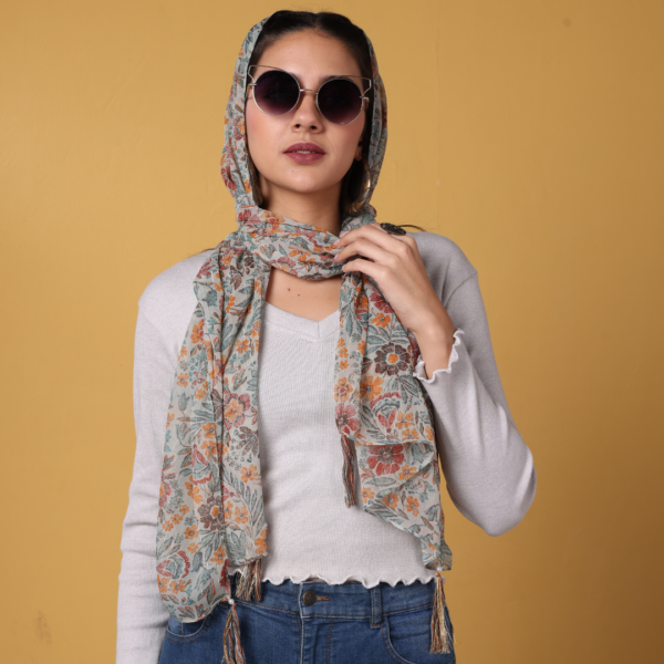 Lurex Scarf with Embellishment - Image 2